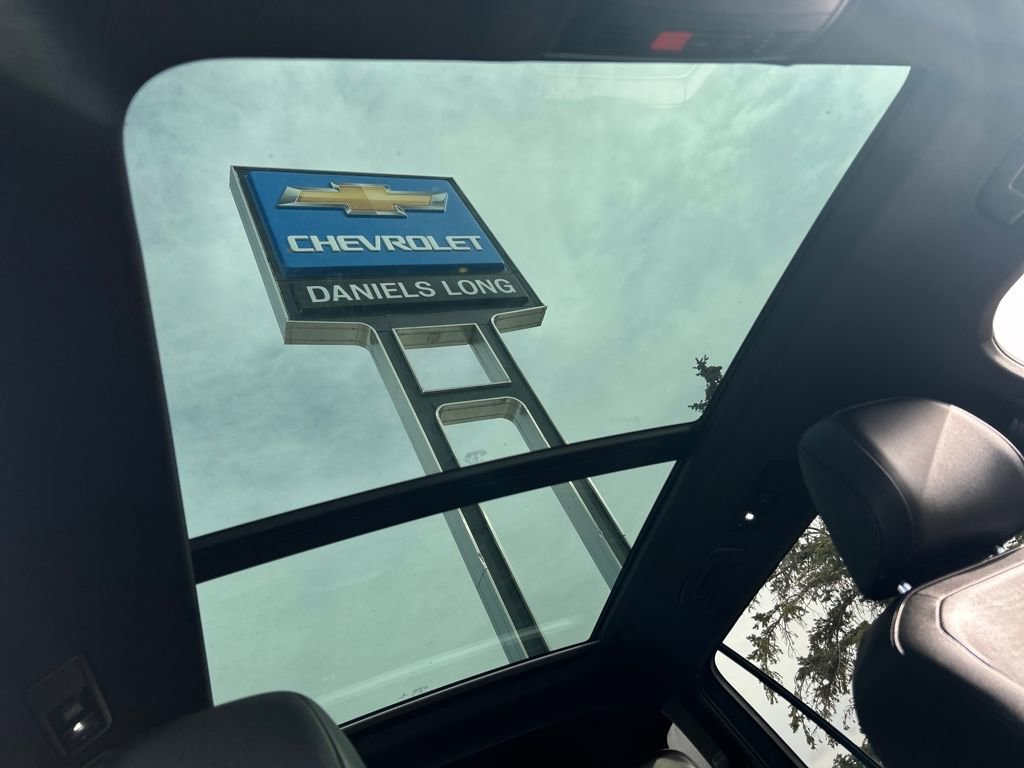 Used 2019 Volkswagen Tiguan SEL Premium R-Line w/ 3rd Row Seat Package image 25