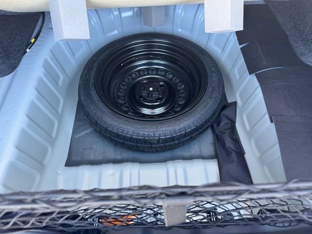 New 2025 Nissan Versa SR w/ Trunk Package image 24