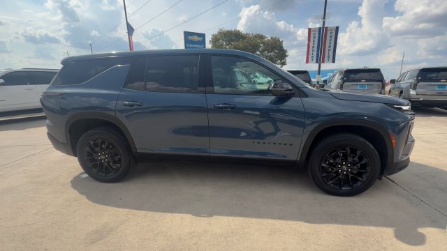 Used 2024 Chevrolet Traverse LS w/ Midnight/Sport Edition FWD image 9