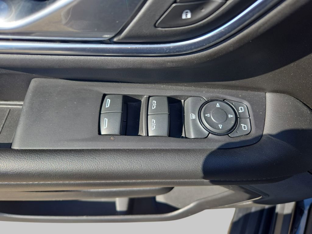 Used 2024 GMC Yukon SLE AWD/4WD image 31