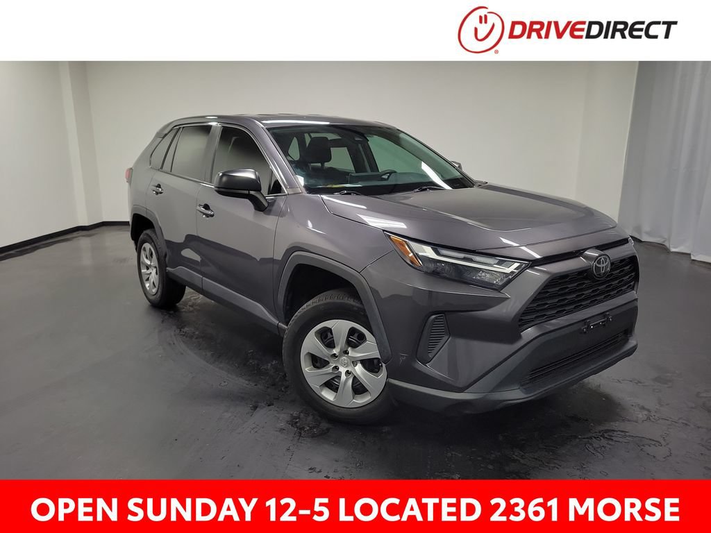 Used 2023 Toyota RAV4 LE AWD/4WD image 1