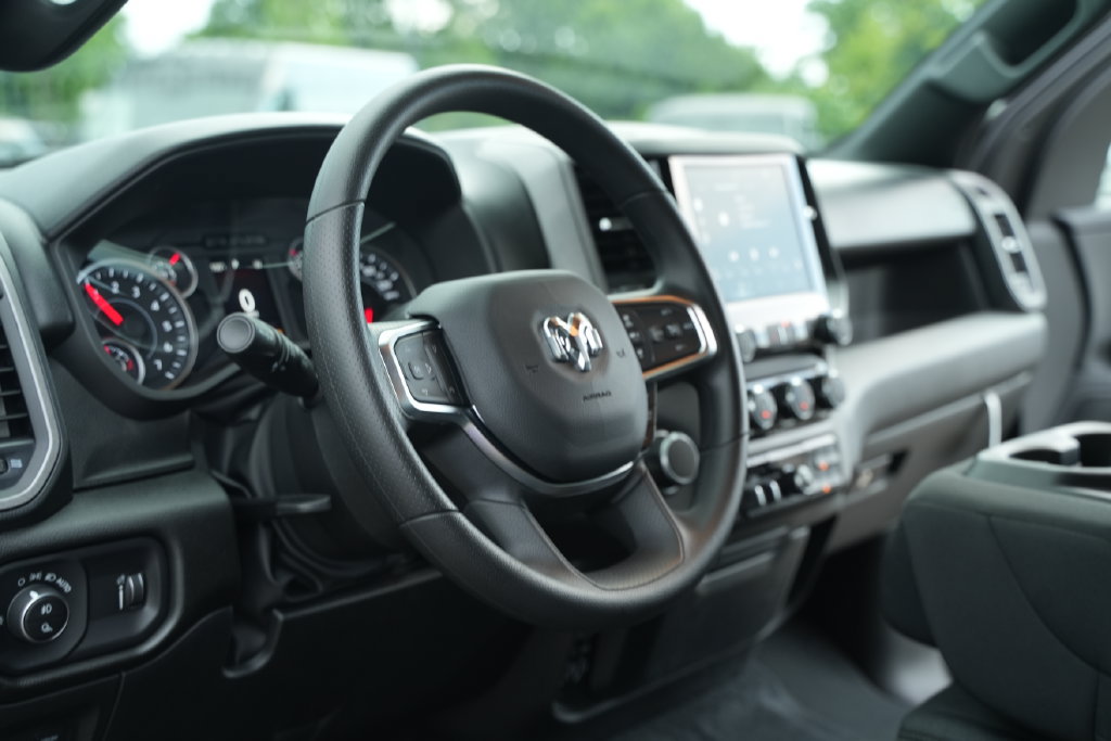 New 2026 RAM 1500 Express AWD/4WD image 24
