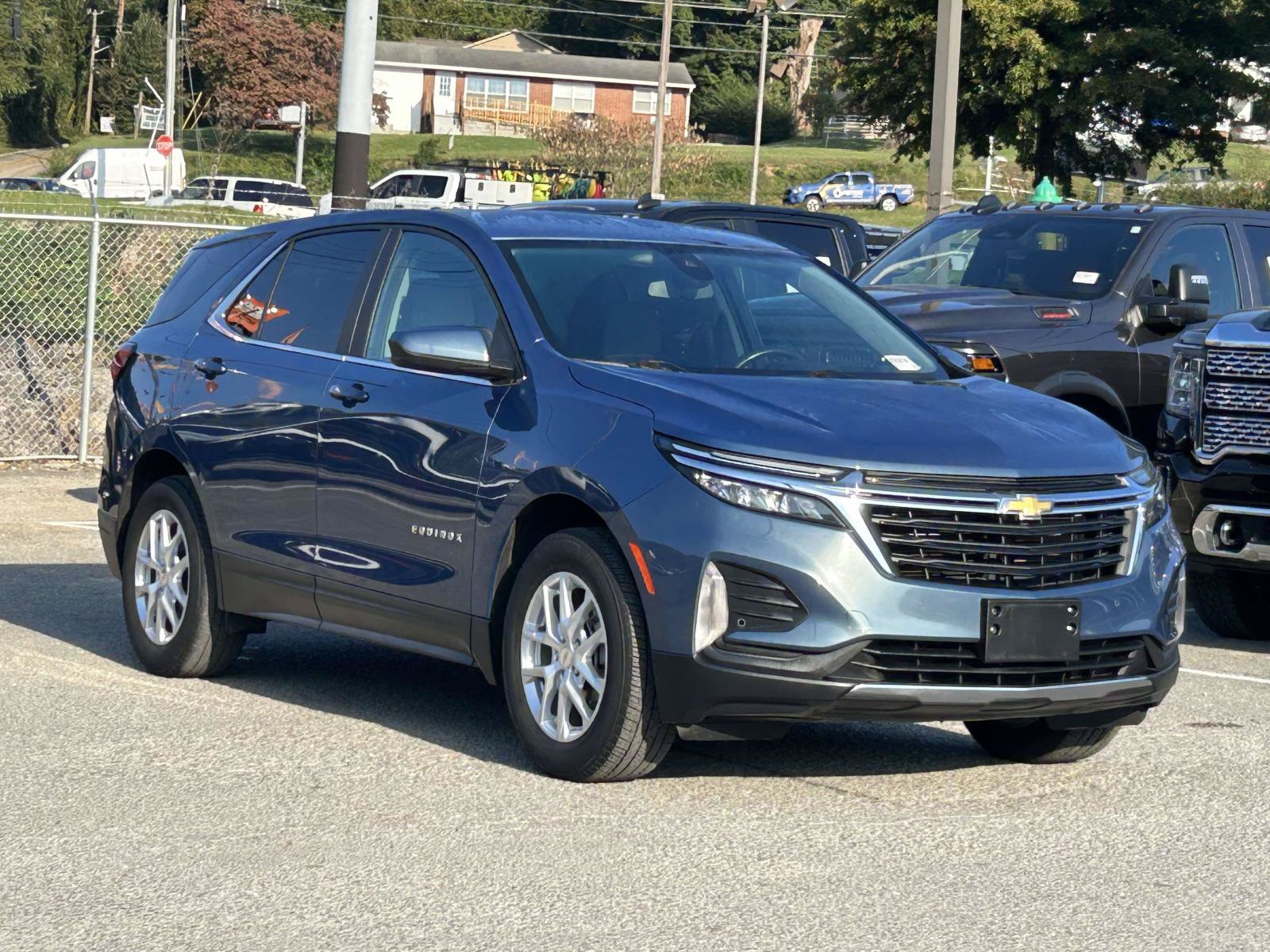 Used 2024 Chevrolet Equinox LT AWD/4WD image 1