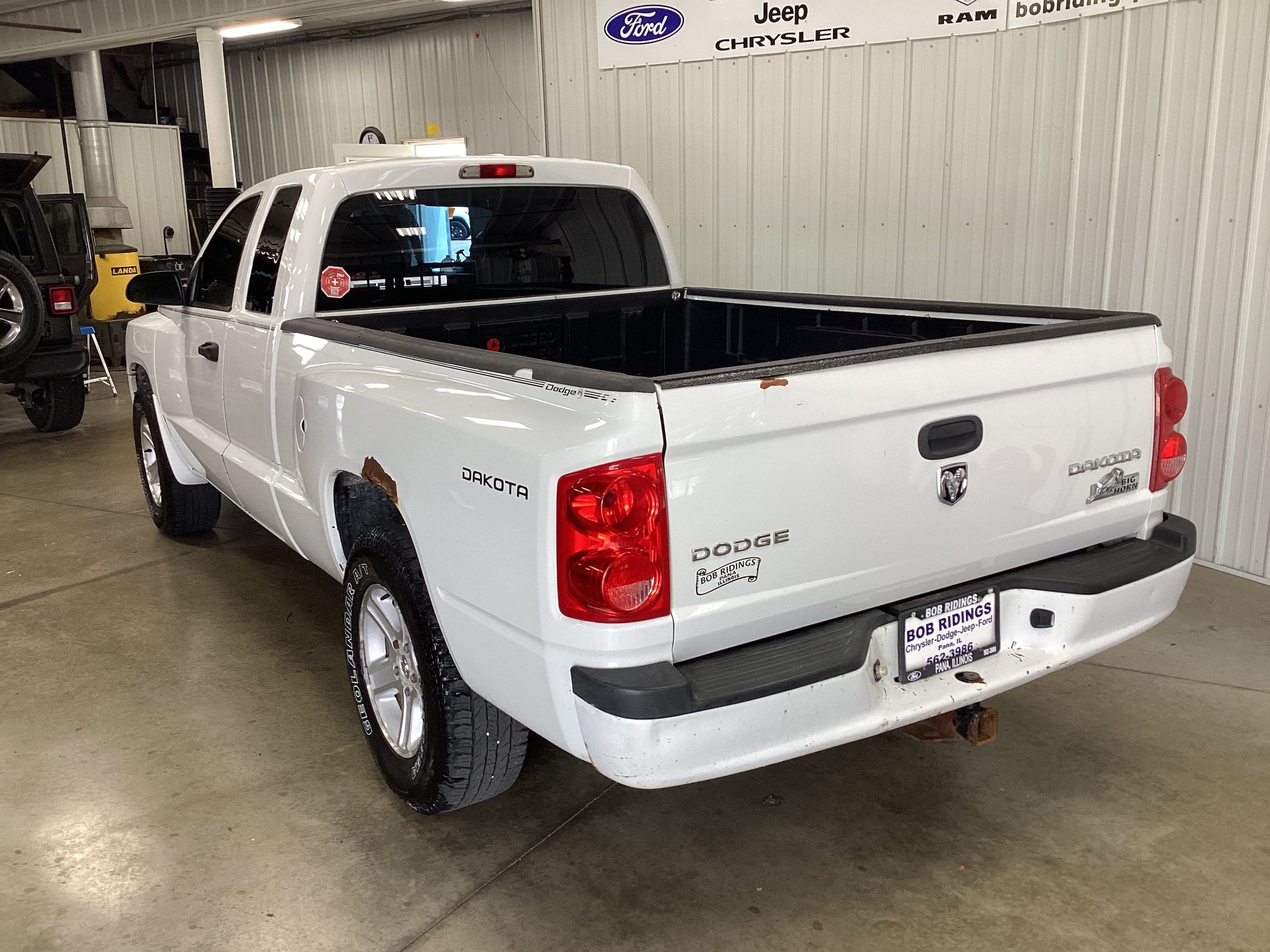 Used 2011 Dodge Dakota Big Horn RWD image 3