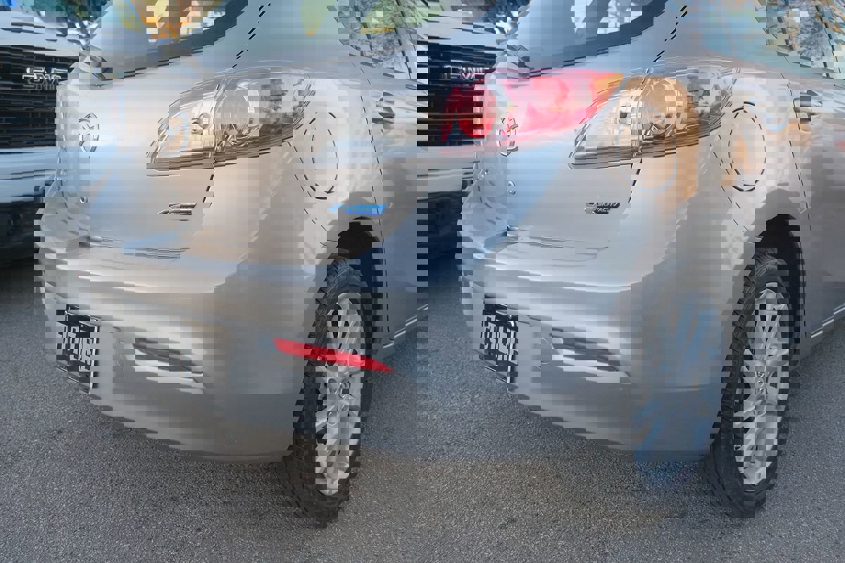 Used 2013 MAZDA MAZDA3 i Touring image 39