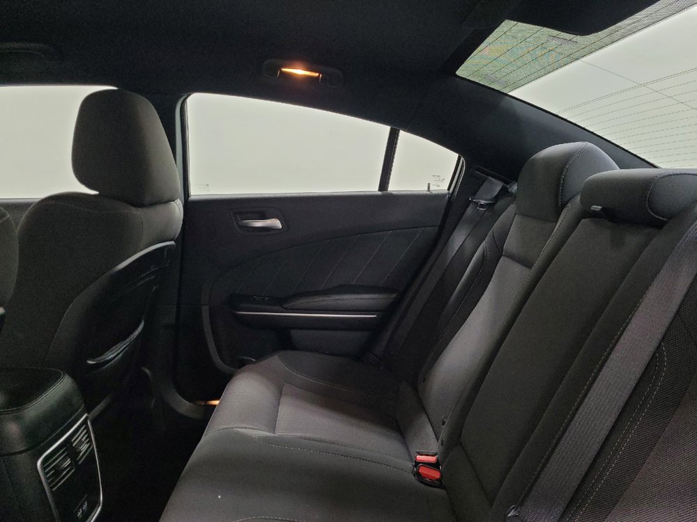 Used 2019 Dodge Charger SXT AWD/4WD image 18
