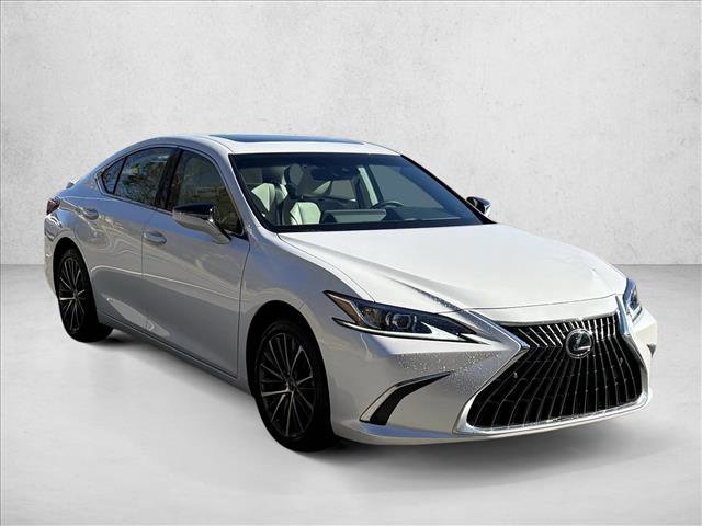 Used 2024 Lexus ES 300h w/ Premium Package image 4