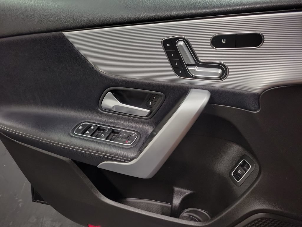 Used 2020 Mercedes-Benz A 220 image 19