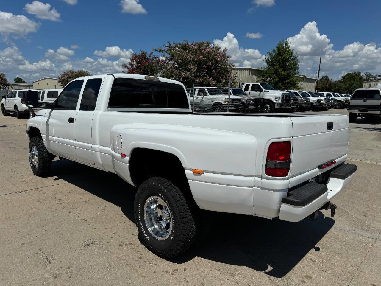 Used 1998 Dodge Ram 3500 Truck 4x4 Quad Cab image 19