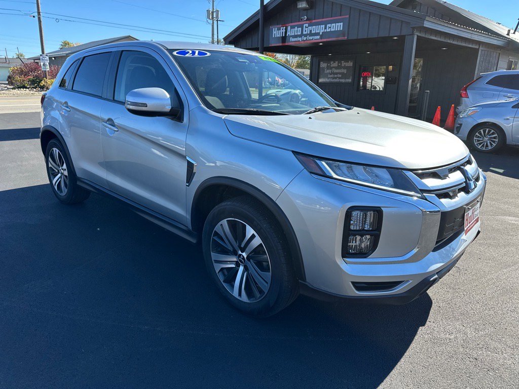 Used 2021 Mitsubishi Outlander Sport SE image 4