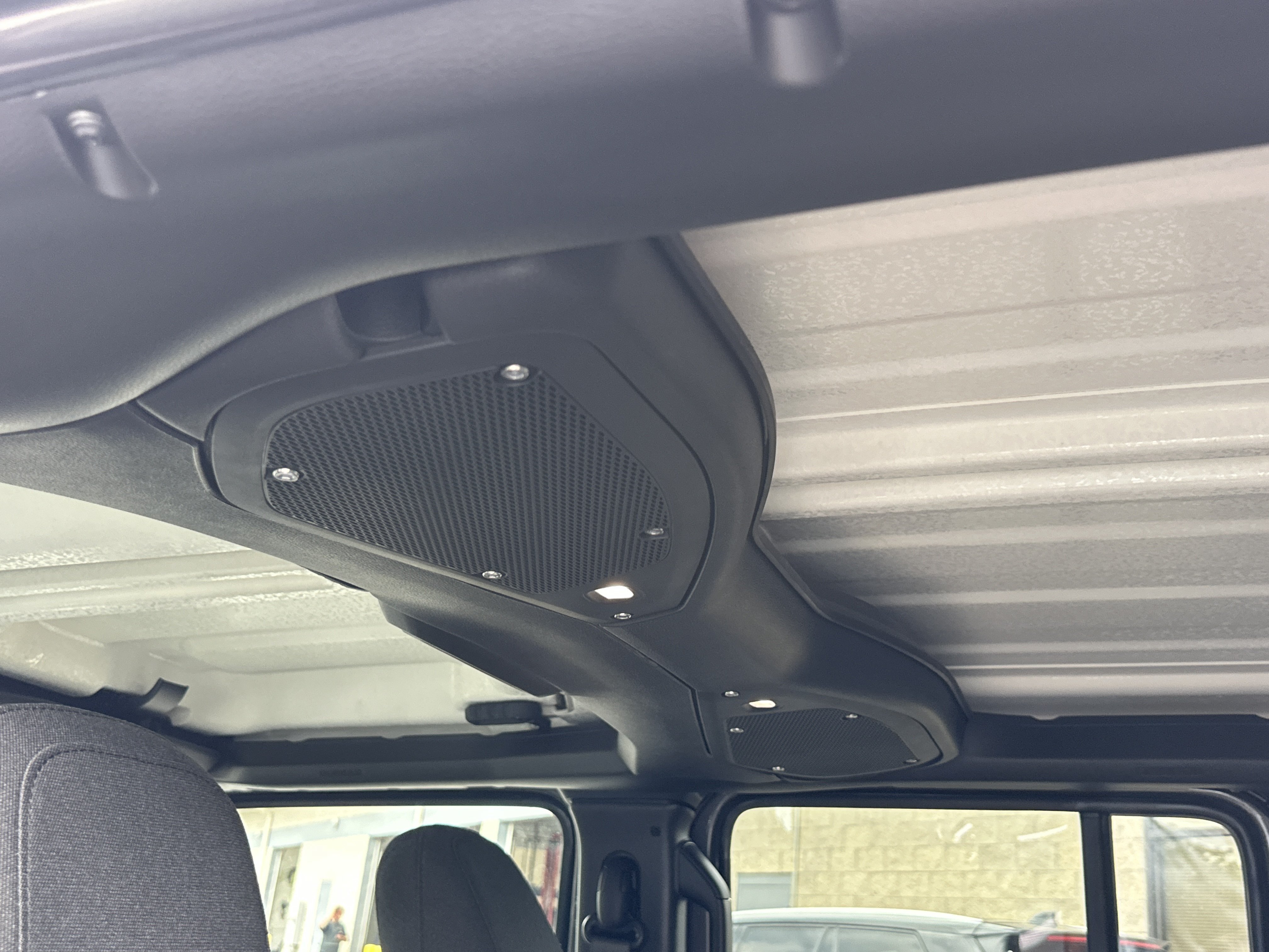 New 2026 Jeep Gladiator Sport AWD/4WD image 32