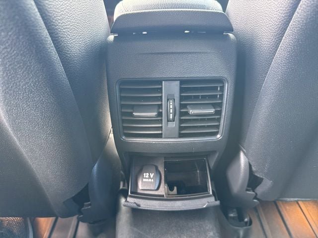 Used 2018 Mercedes-Benz CLA 250 4MATIC image 16