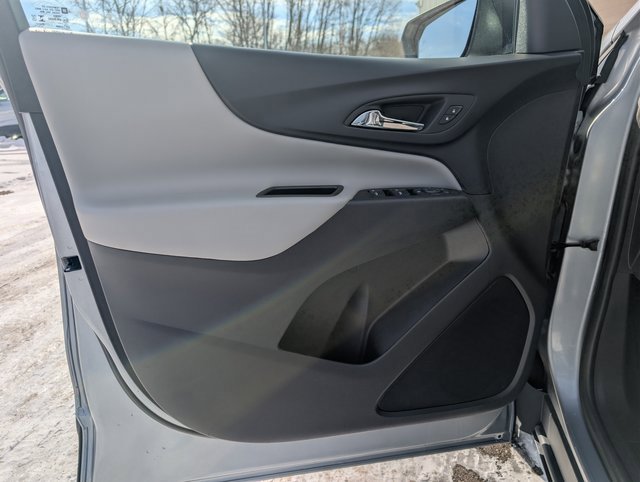 Used 2024 Chevrolet Equinox LS image 9