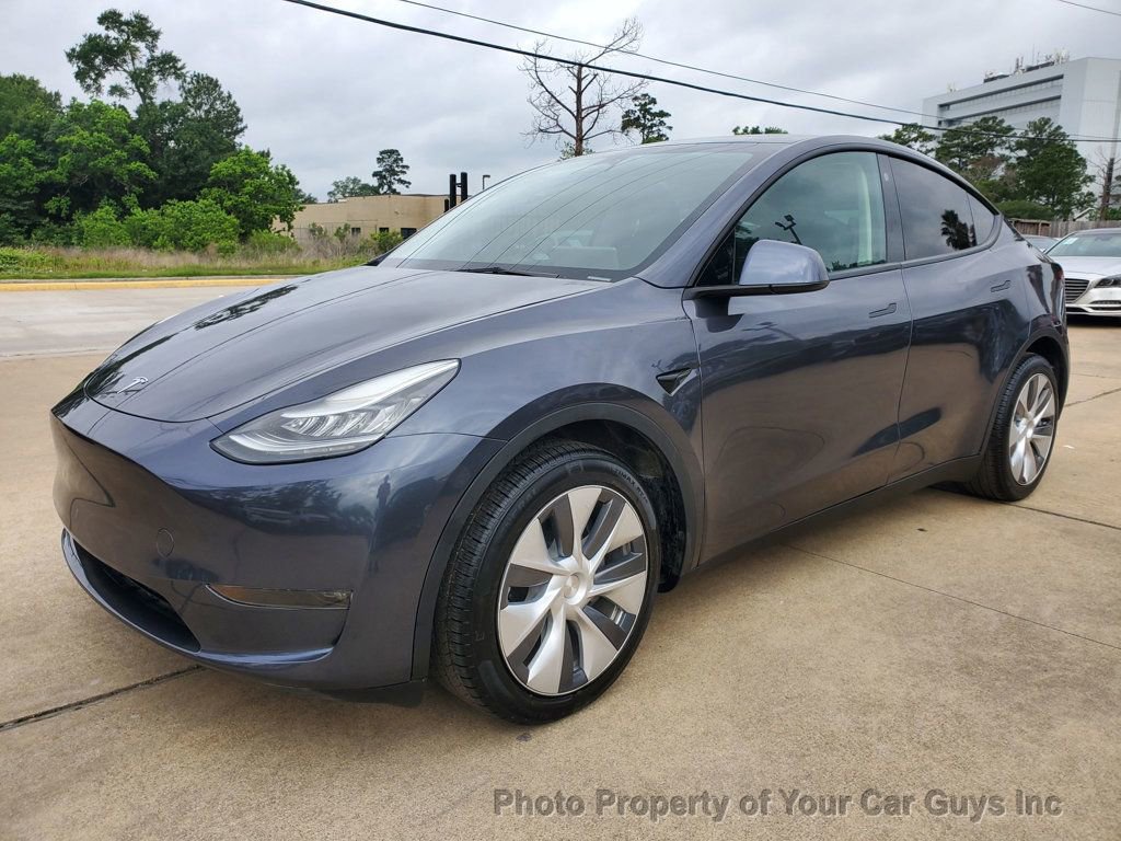 Used 2023 Tesla Model Y Long Range AWD/4WD image 1