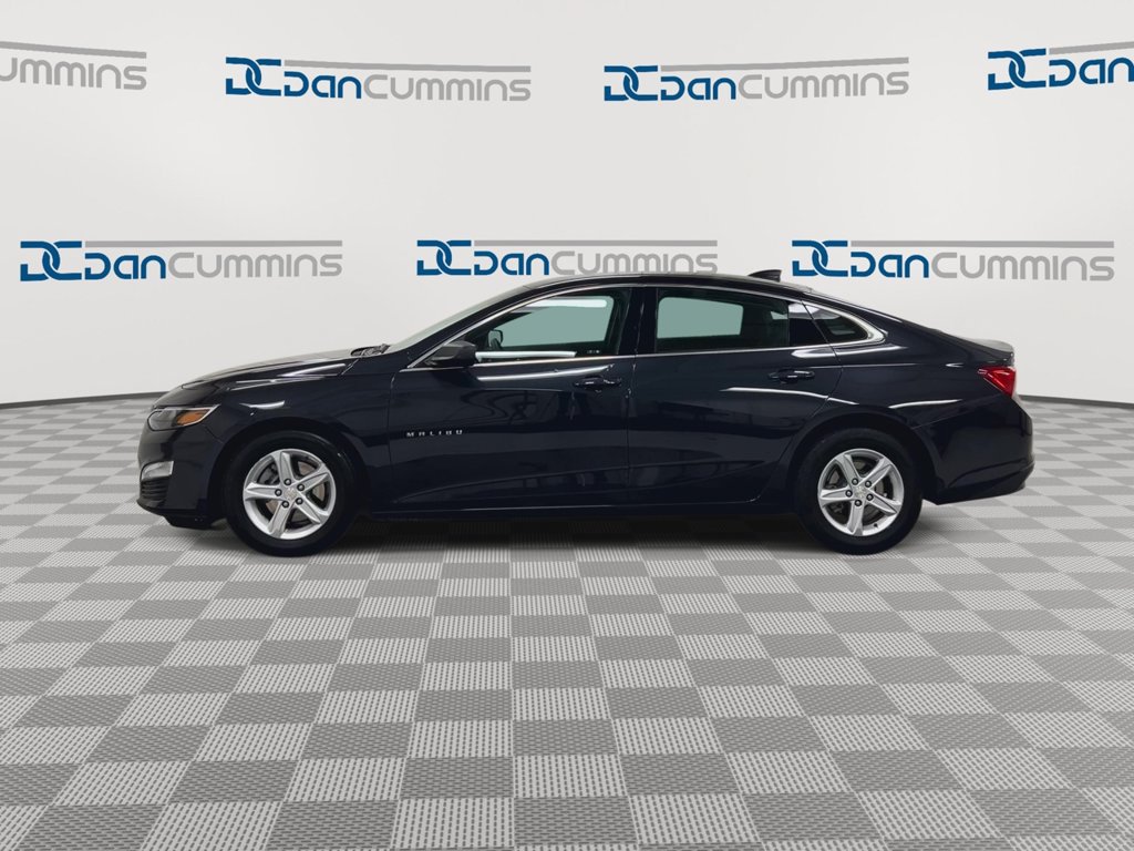 Used 2022 Chevrolet Malibu LS FWD image 5