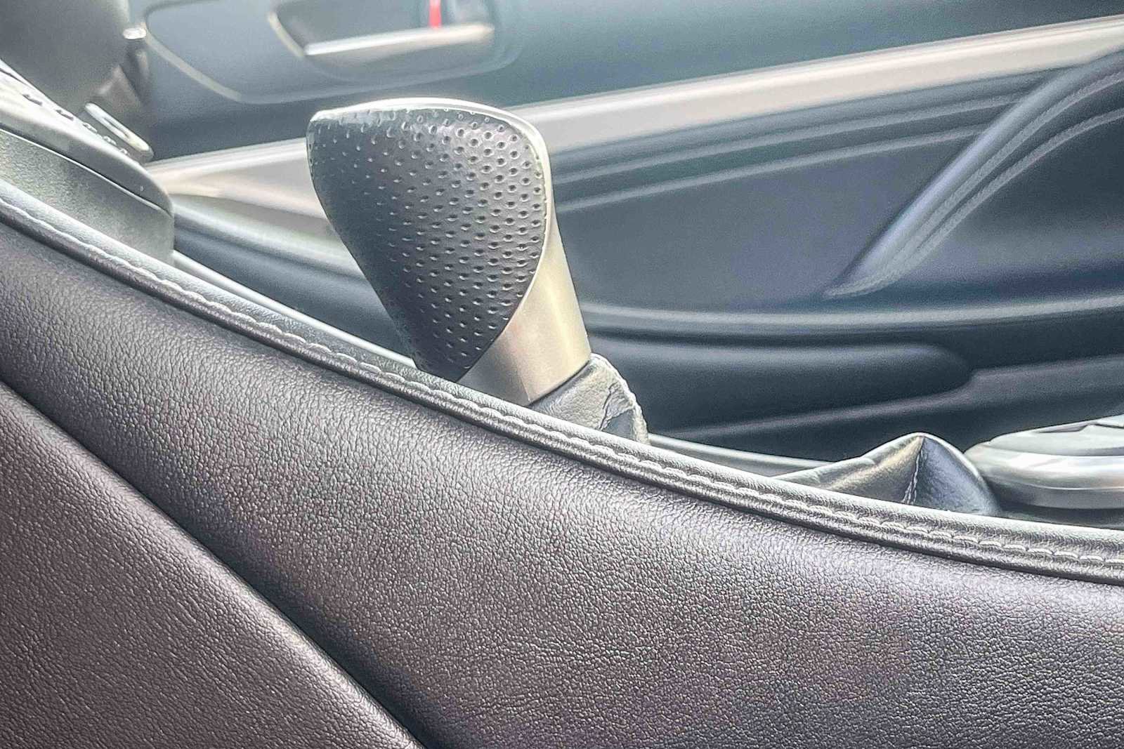 Used 2016 Lexus RC 200t image 21