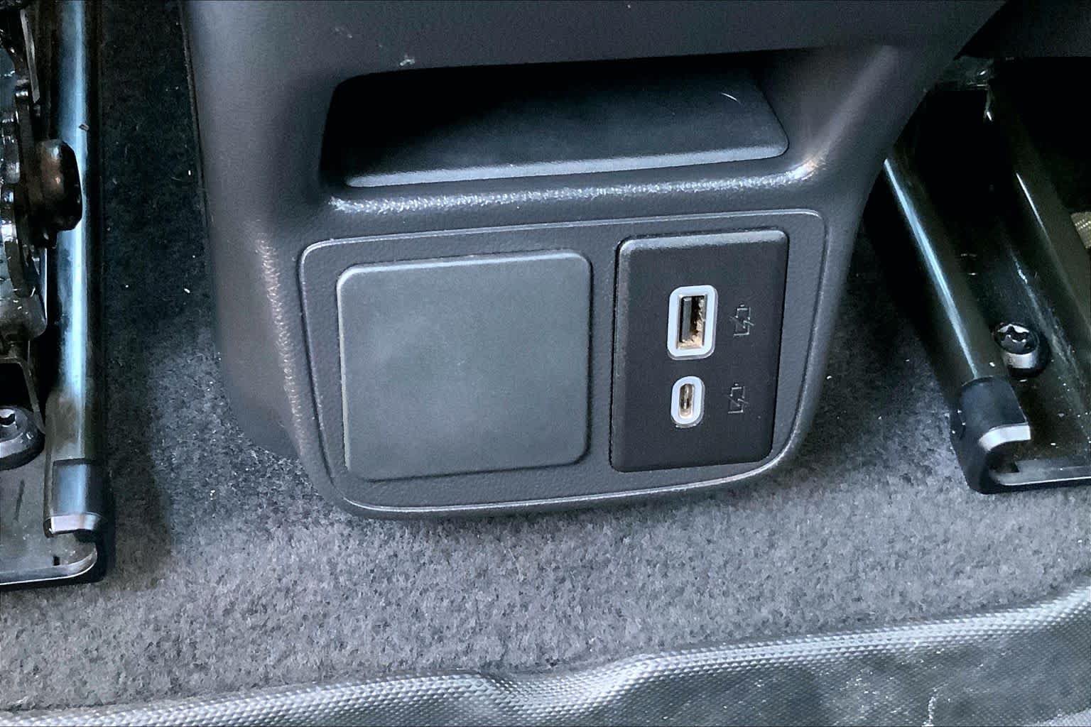 Certified 2022 Buick Encore GX Preferred FWD image 35