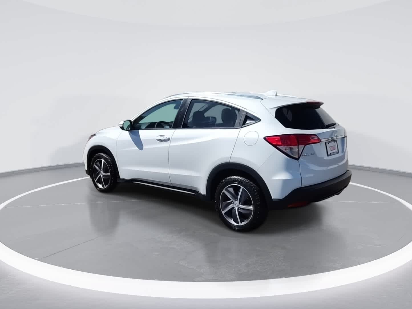 Used 2021 Honda HR-V EX image 6