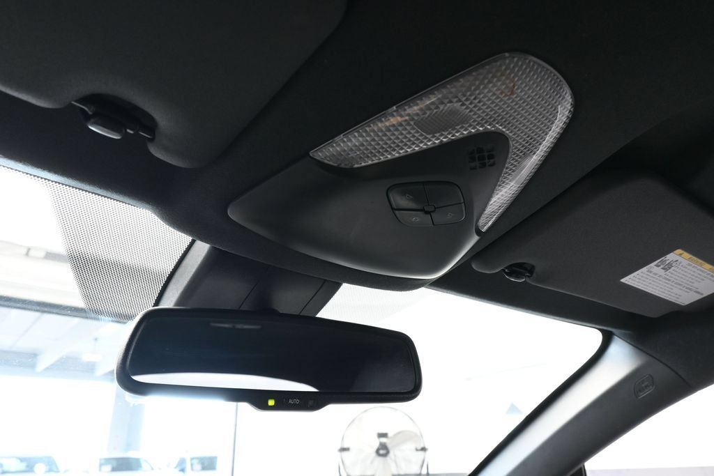 Used 2019 Toyota C-HR XLE FWD image 20