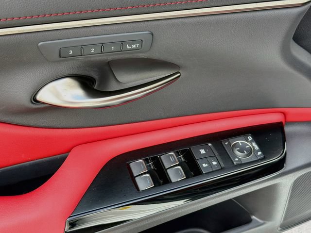 Certified 2022 Lexus ES 350 F Sport FWD image 18