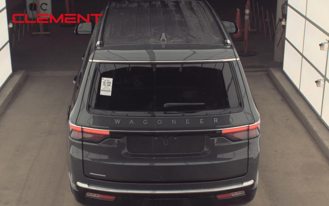 Used 2023 Jeep Wagoneer Base image 8