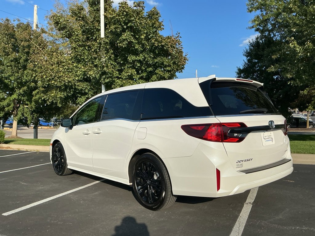 Used 2025 Honda Odyssey Sport-L image 9