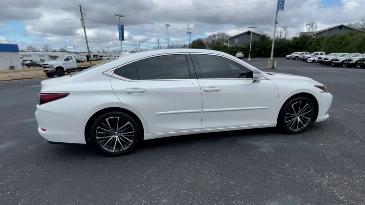 Used 2022 Lexus ES 350 w/ Premium Package FWD image 9