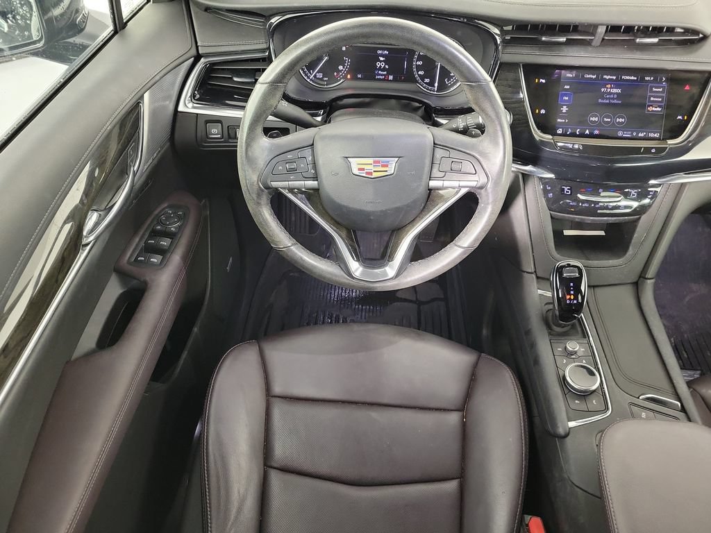 Certified 2024 Cadillac XT6 Premium Luxury w/ LPO, Floor Liner Package AWD/4WD image 18