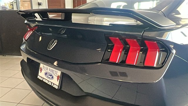 New 2025 Ford Mustang Dark Horse image 9