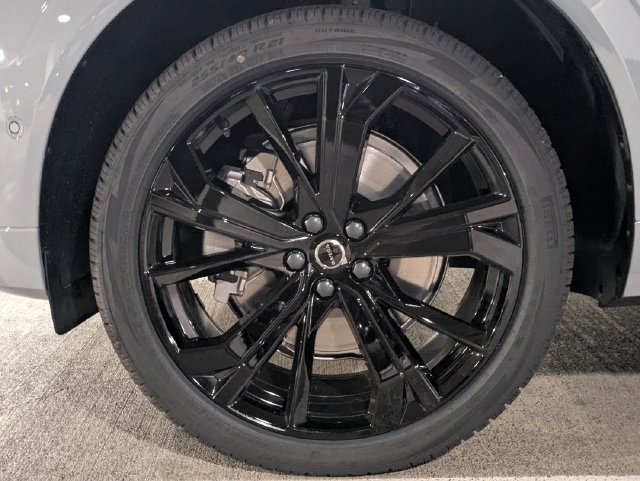 New 2026 Volvo XC60 T8 Ultra w/ Climate Package AWD/4WD image 10