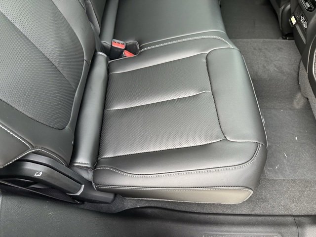 New 2026 Chrysler Pacifica Select image 17