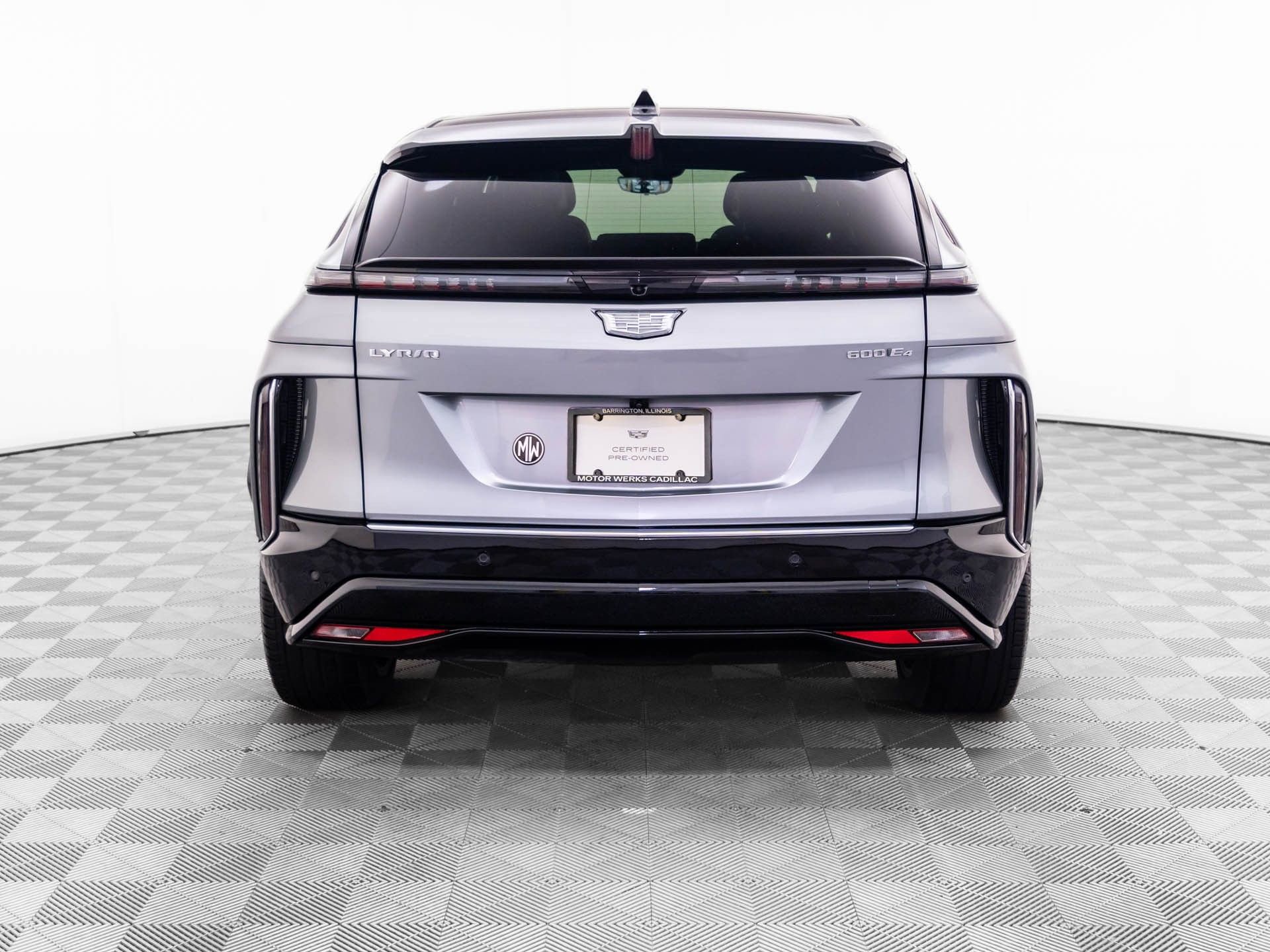 Certified 2025 Cadillac Lyriq Luxury w/ LPO, Floor Liner Package AWD/4WD image 4