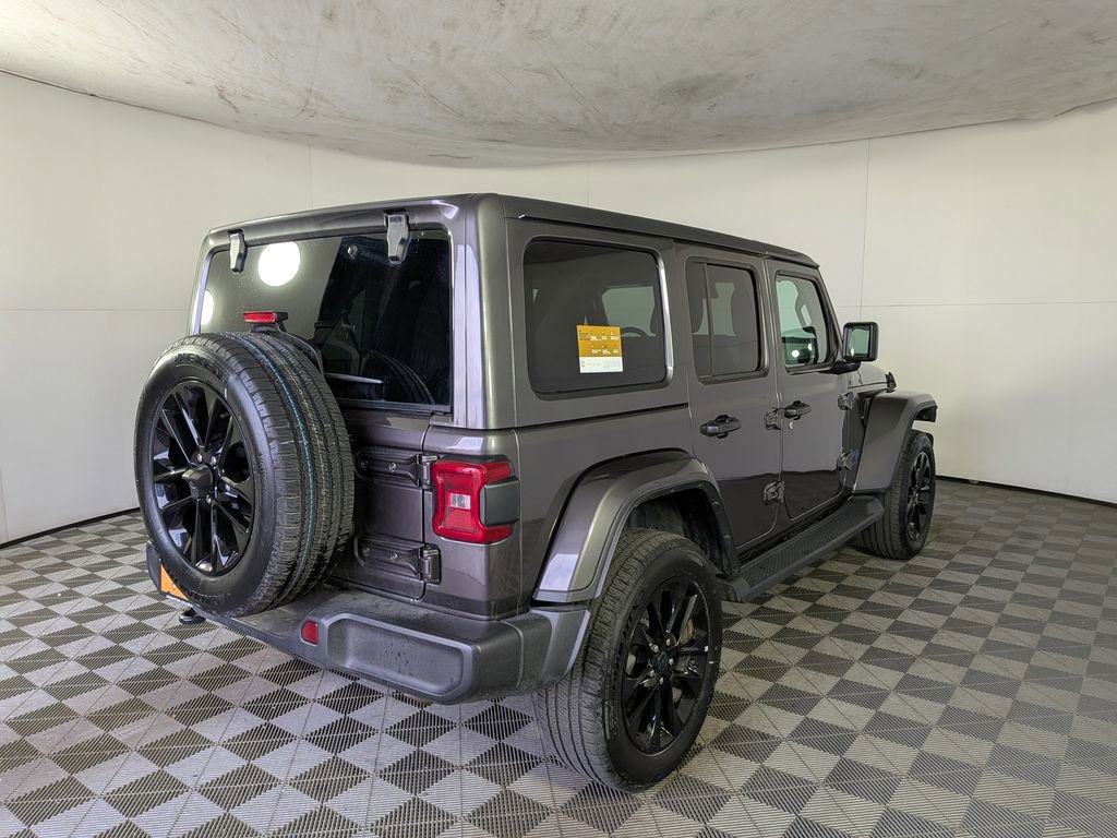 Certified 2025 Jeep Wrangler Unlimited Sahara image 9