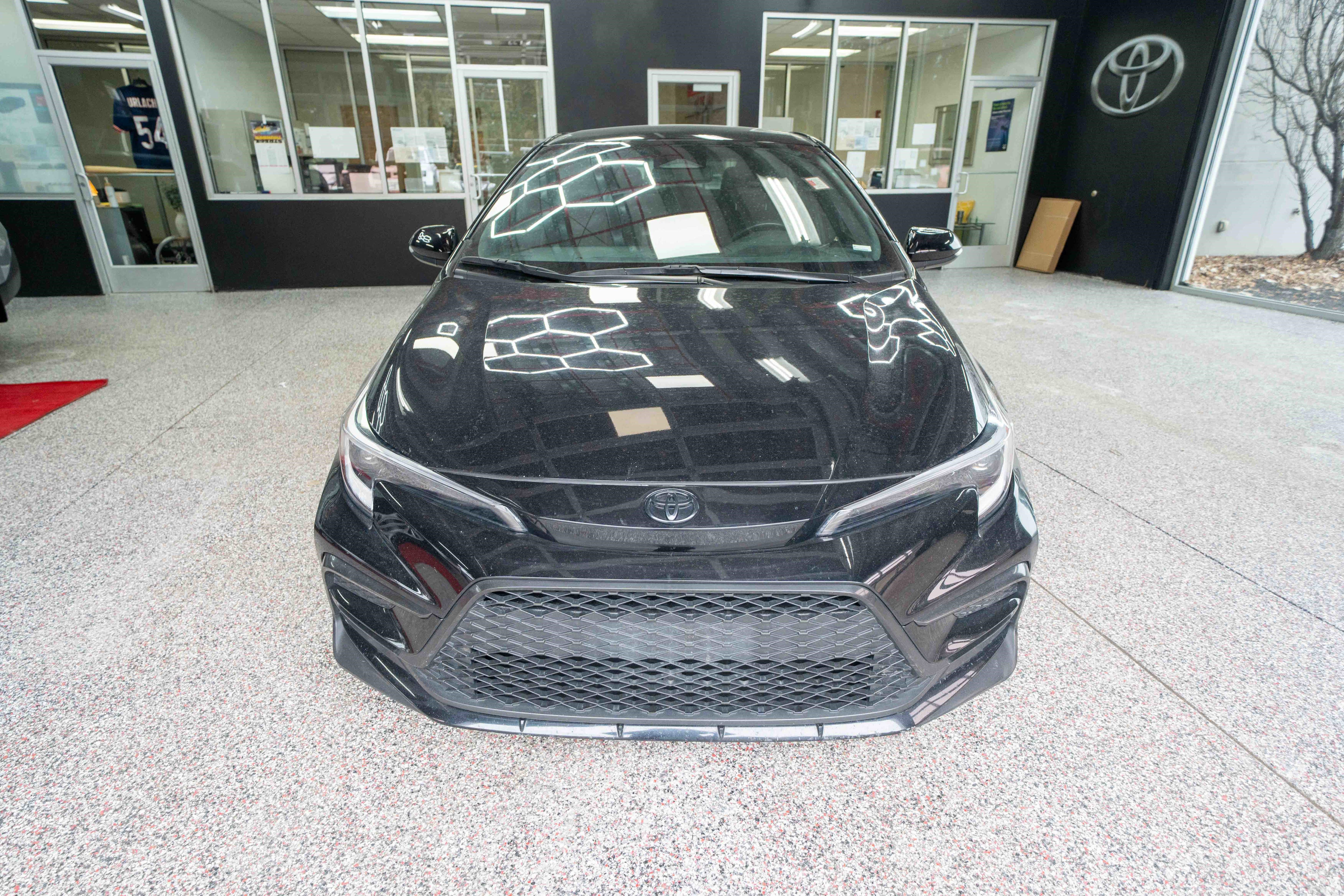 Used 2024 Toyota Corolla SE image 6