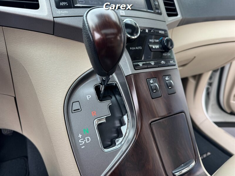 Used 2014 Toyota Venza XLE w/ XLE Premium Package FWD image 27