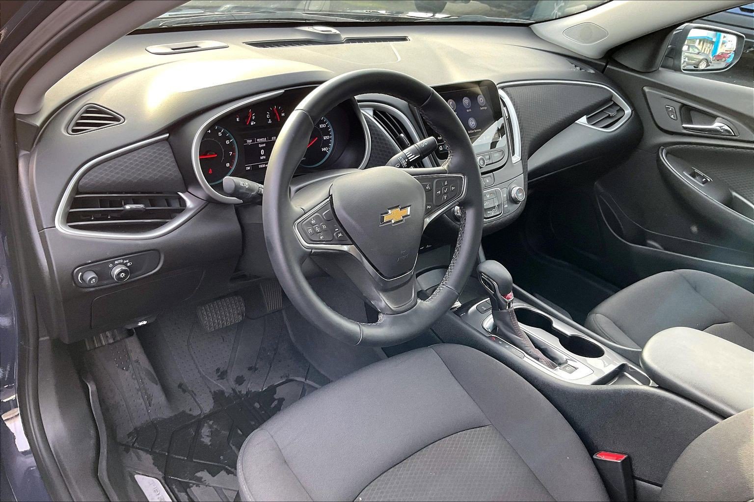 Used 2025 Chevrolet Malibu RS w/ LPO, Floor Liner Package image 12