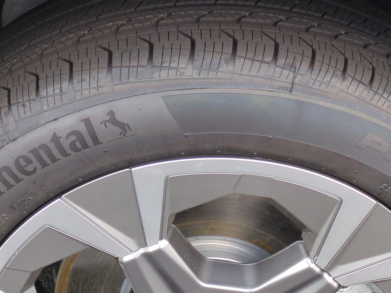 Certified 2025 BMW X1 xDrive28i w/ Technology Package image 10