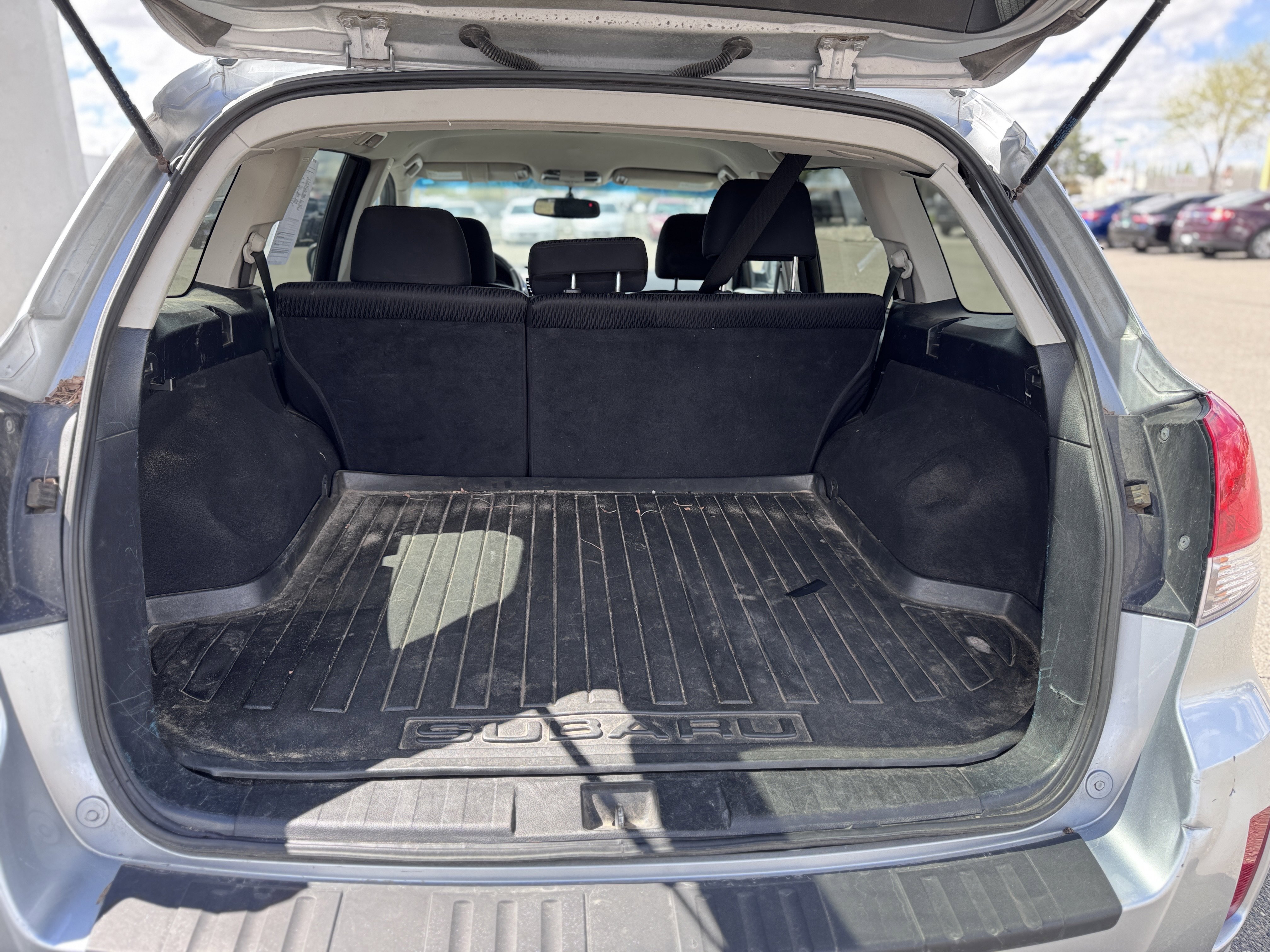 Used 2012 Subaru Outback 2.5i Premium w/ All-Weather Pkg AWD/4WD image 50