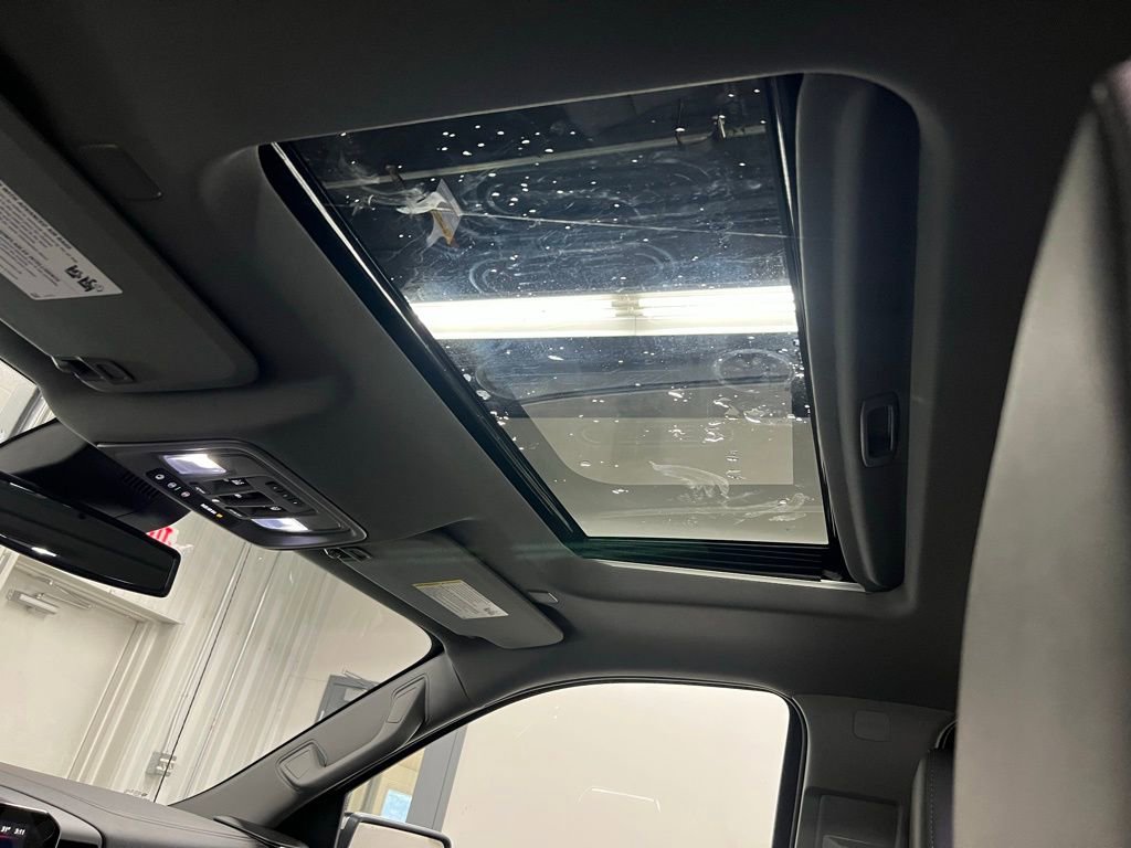 New 2026 GMC Sierra 1500 SLT w/ SLT Convenience Package image 37