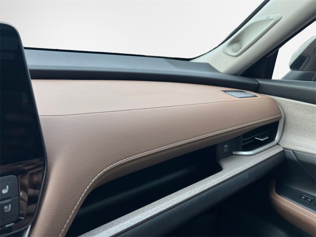 Used 2024 Toyota Grand Highlander Platinum image 24