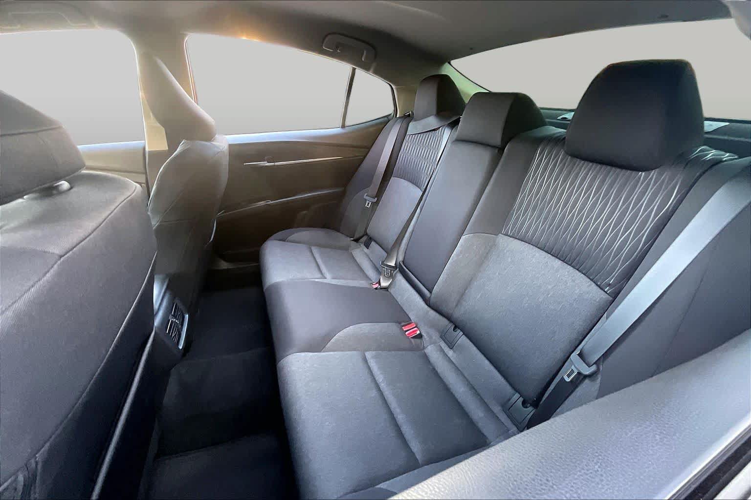 Used 2026 Toyota Camry LE w/ Convenience Package FWD image 20