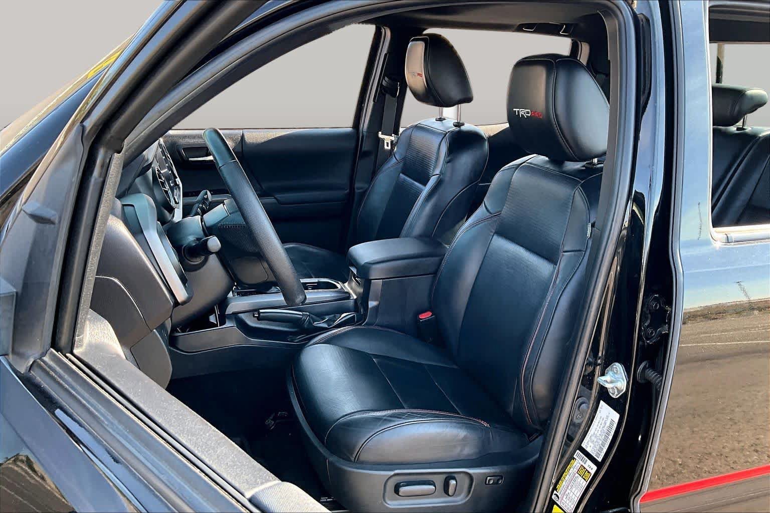 Used 2023 Toyota Tacoma TRD Pro AWD/4WD image 8