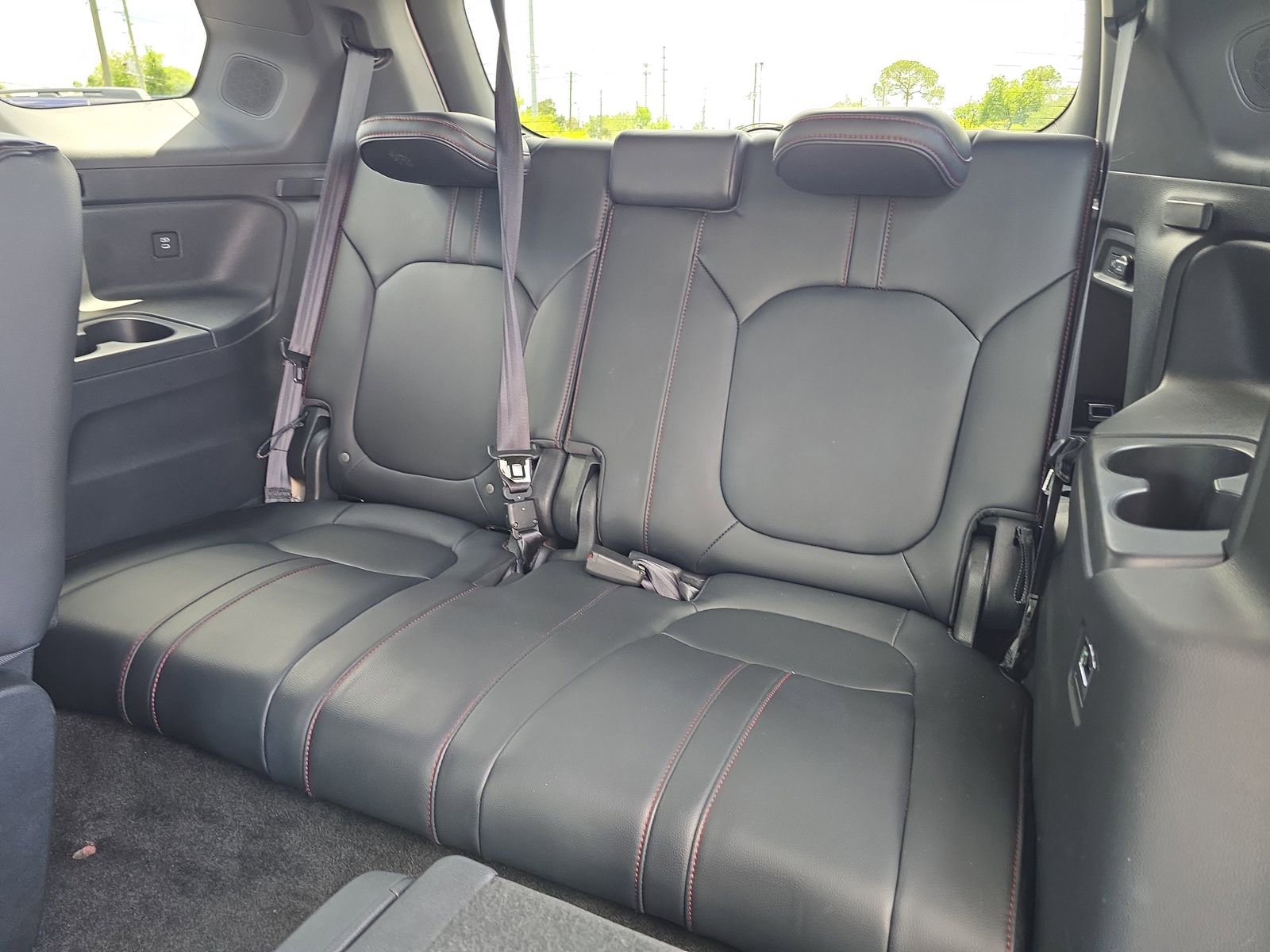 Certified 2025 Honda Pilot Black Edition image 14