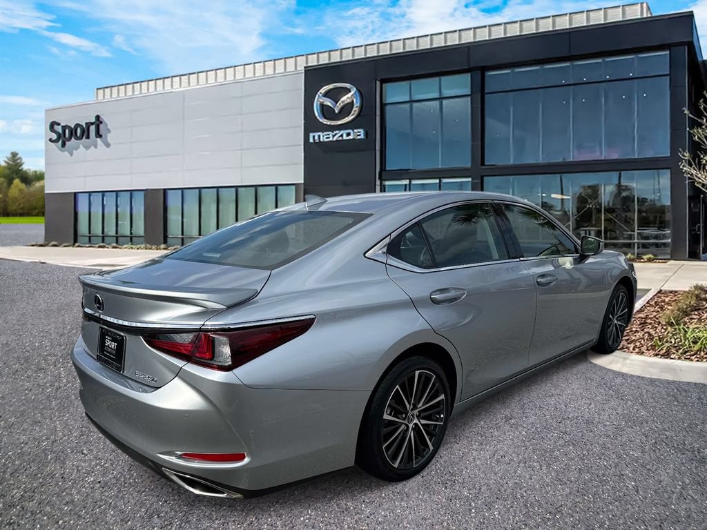 Used 2025 Lexus ES 350 w/ Premium Package FWD image 3
