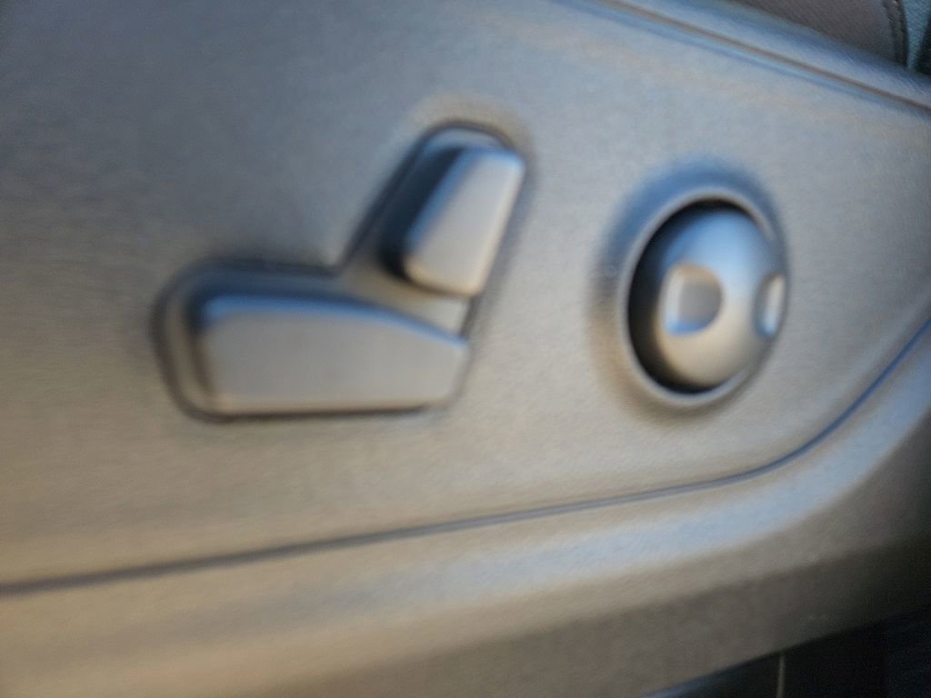 New 2026 RAM 1500 Big Horn AWD/4WD image 14