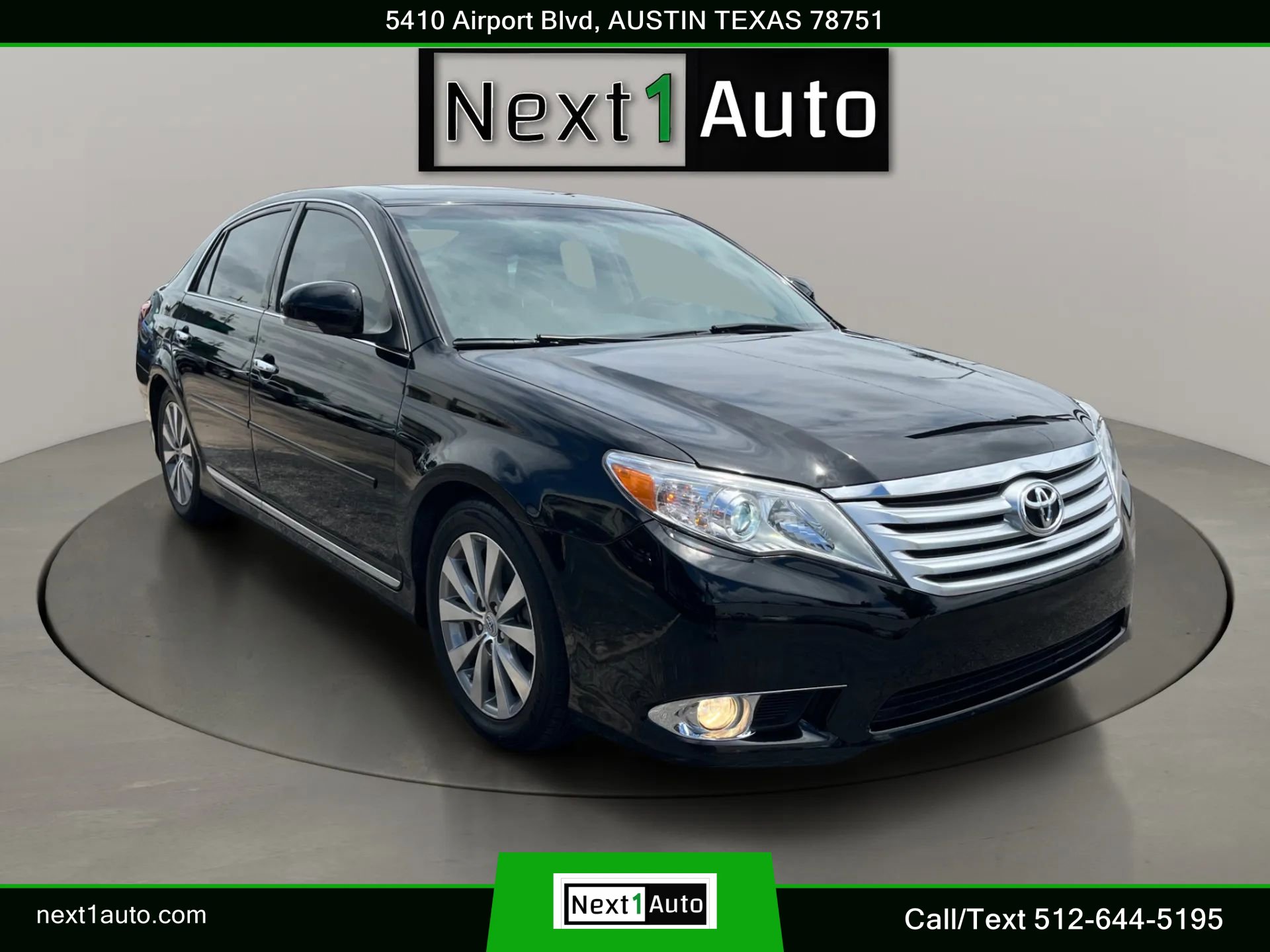 Used 2011 Toyota Avalon Limited FWD image 3