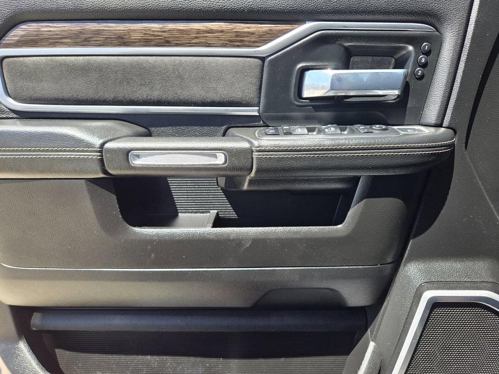 Used 2019 RAM 2500 Laramie AWD/4WD image 28