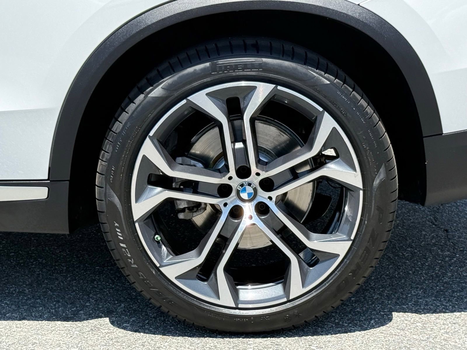 Certified 2023 BMW X5 xDrive40i w/ Premium Package AWD/4WD image 18