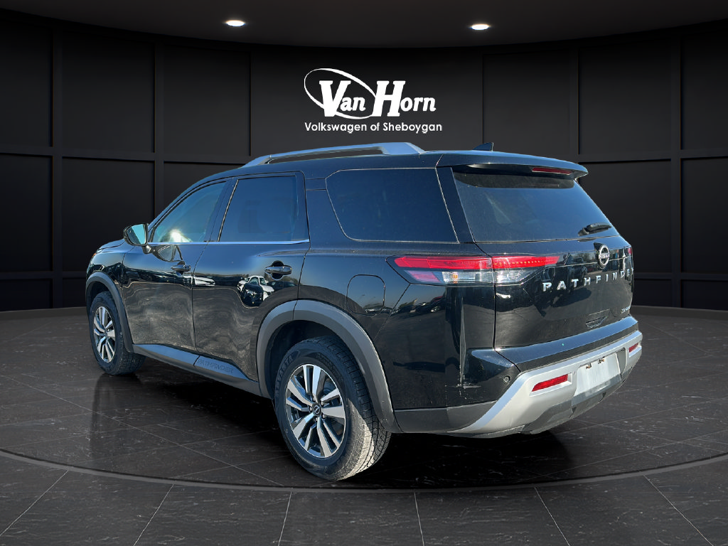 Certified 2025 Nissan Pathfinder SL AWD/4WD image 3