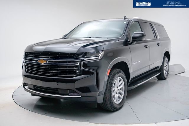 Used 2024 Chevrolet Suburban LT image 1